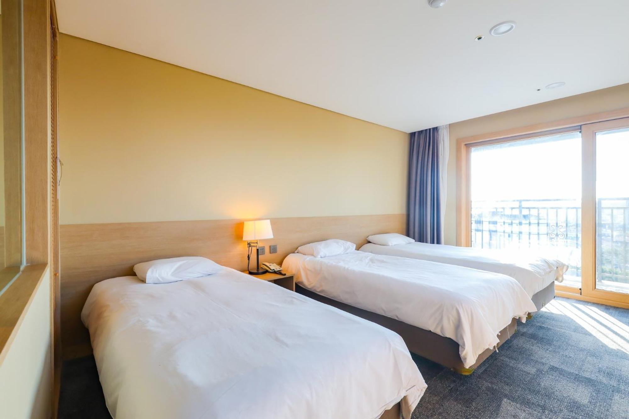 From H The Best Hotel Jeju Seongsan Seogwipo Exterior foto