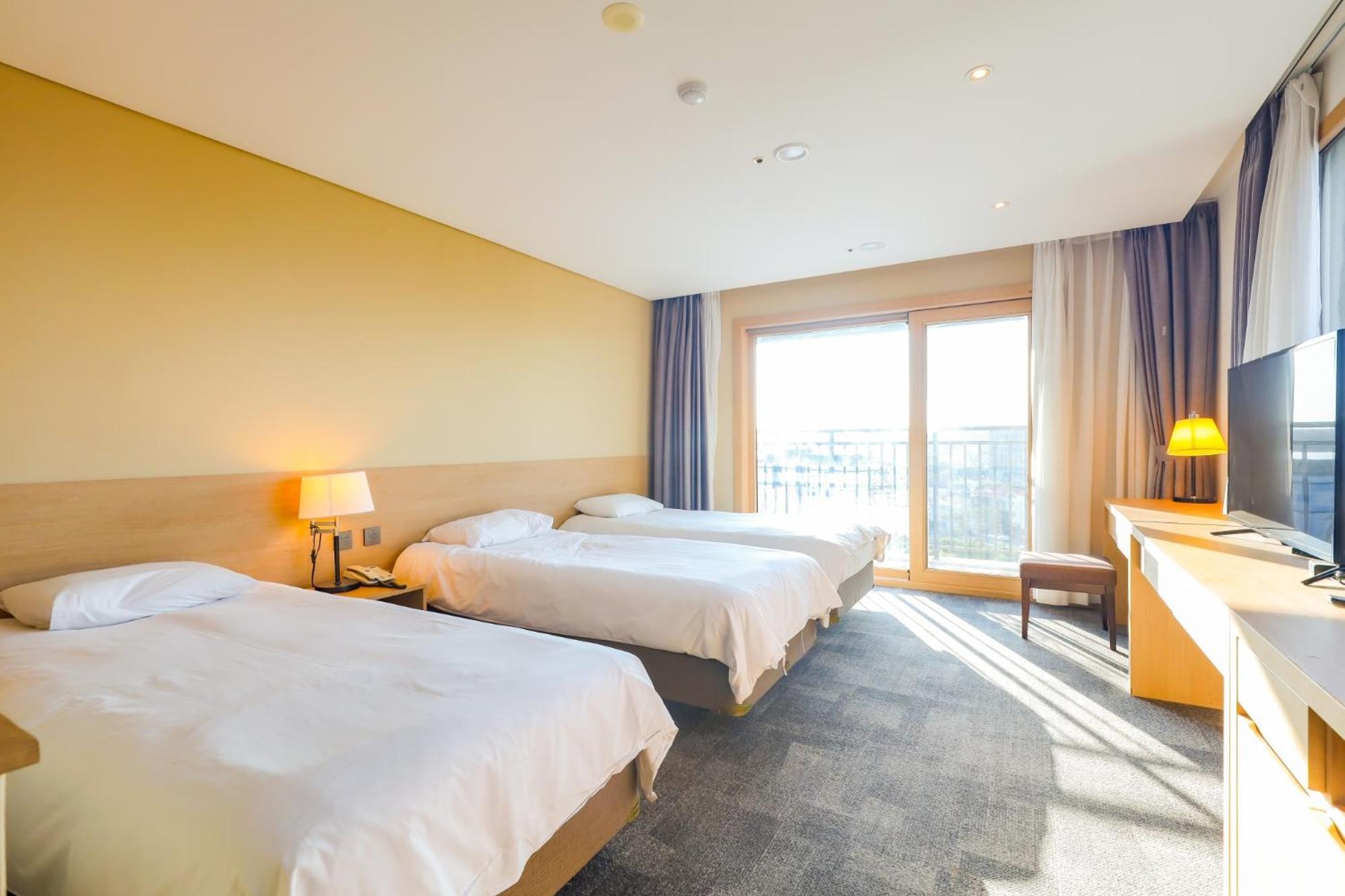 From H The Best Hotel Jeju Seongsan Seogwipo Exterior foto