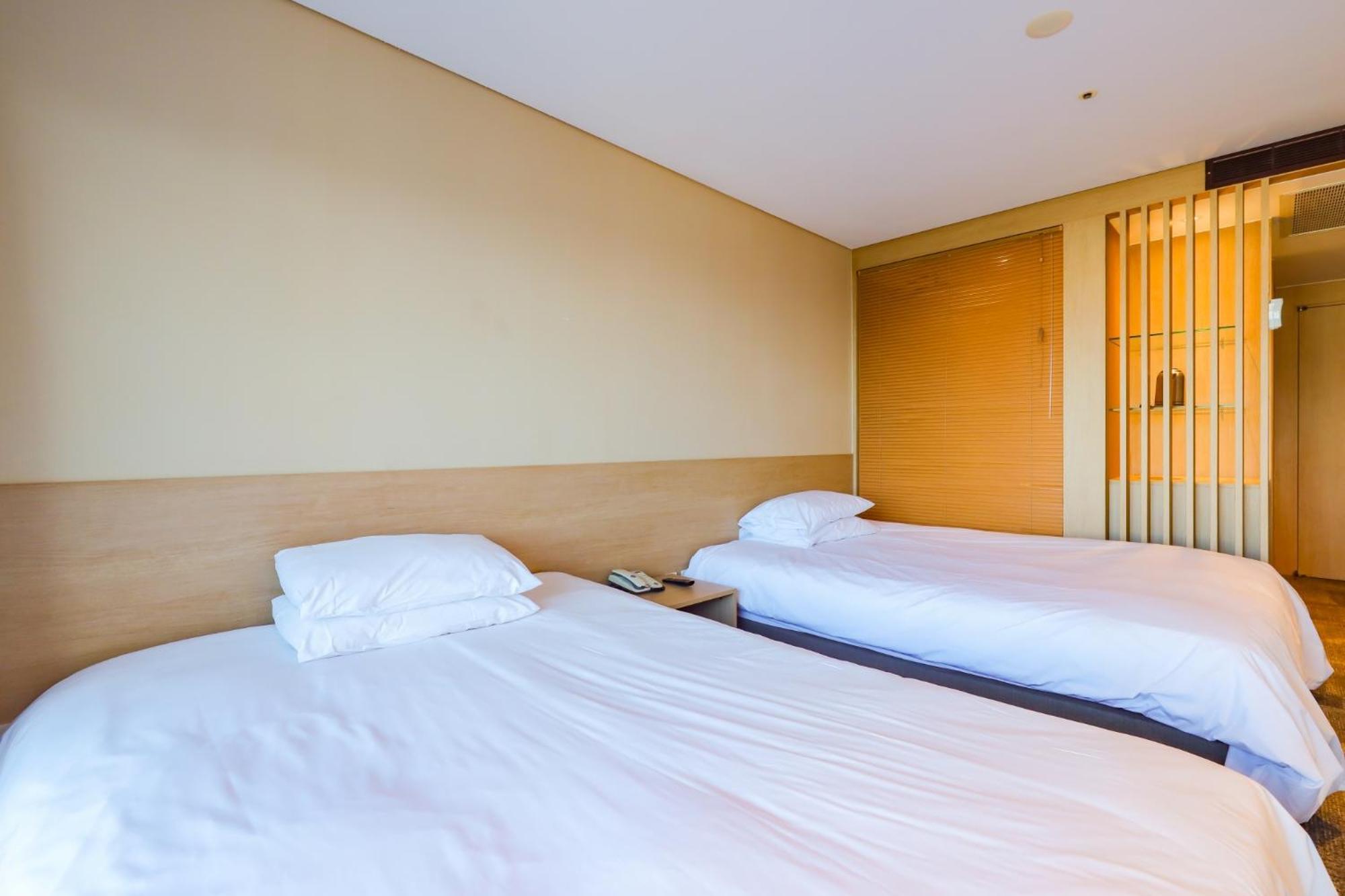 From H The Best Hotel Jeju Seongsan Seogwipo Exterior foto