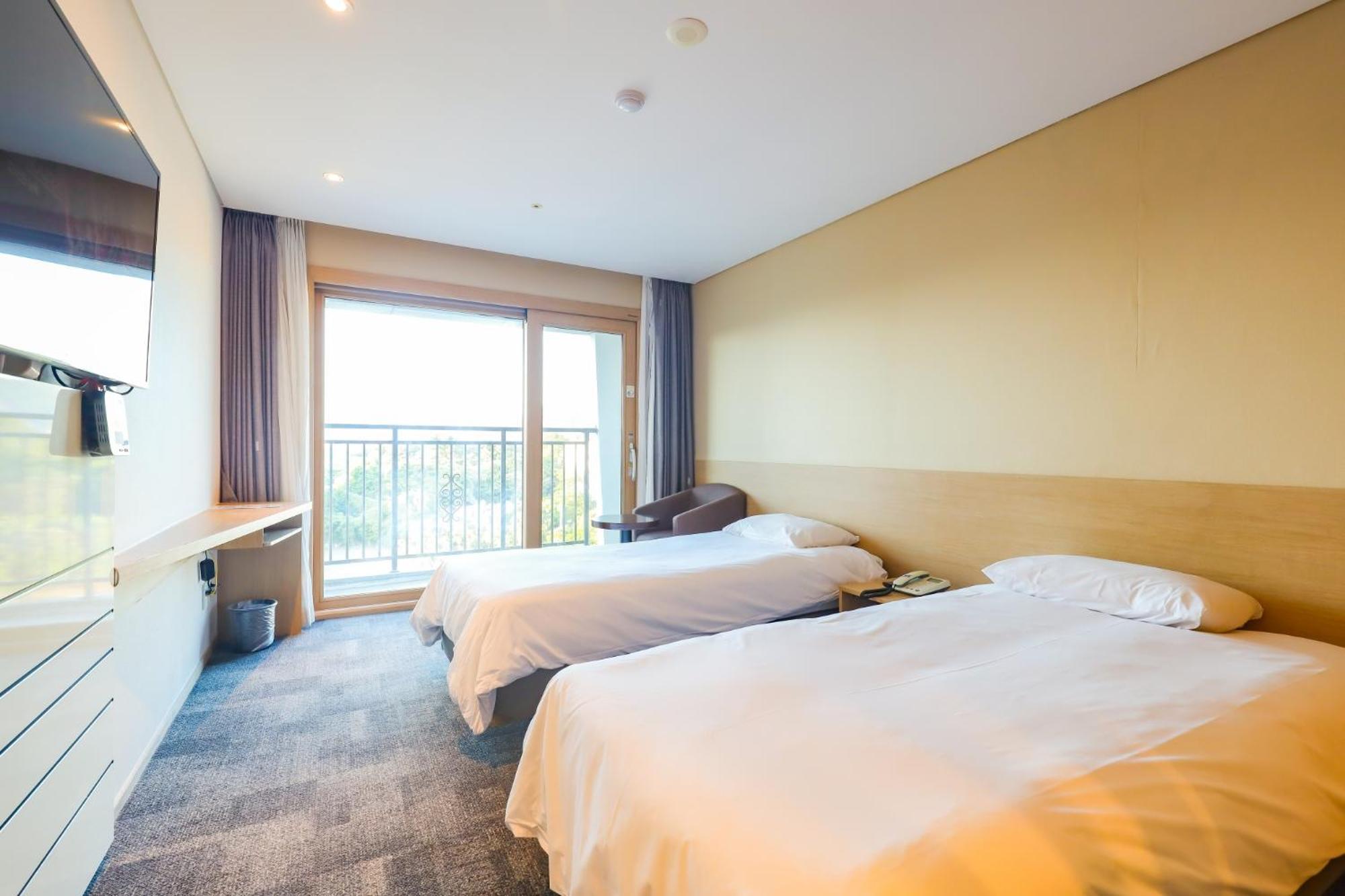 From H The Best Hotel Jeju Seongsan Seogwipo Exterior foto