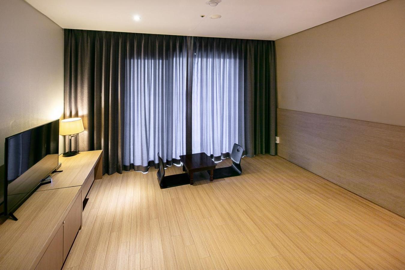 From H The Best Hotel Jeju Seongsan Seogwipo Exterior foto